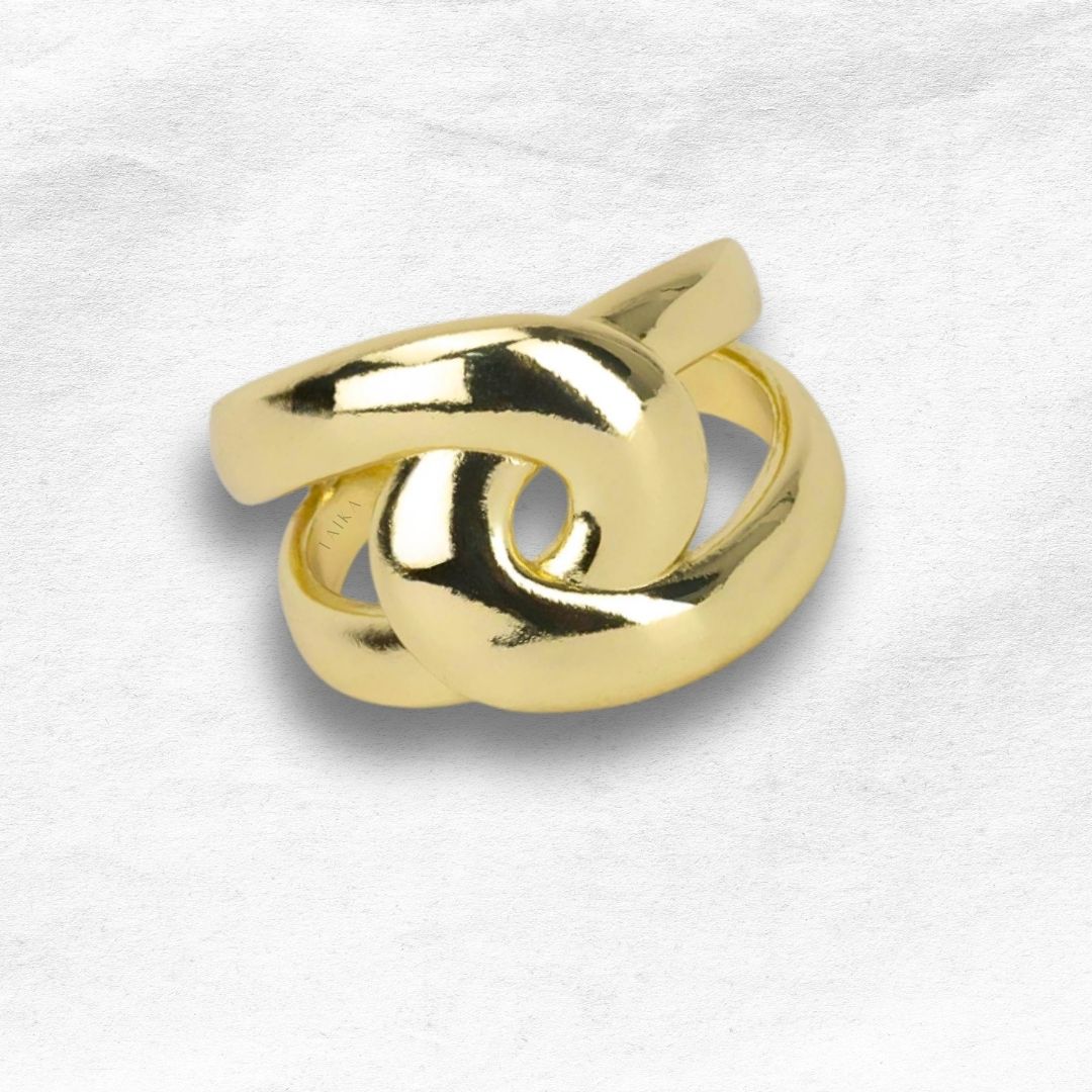 Anillo Grande con Diseño de Arcos