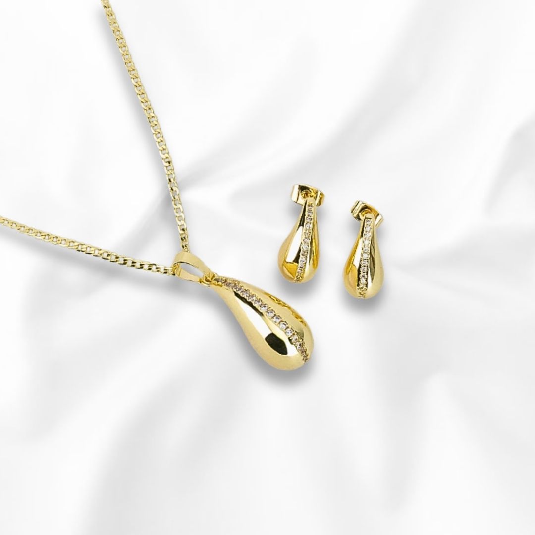 Juego de Cadena Arete y Dije con Diseño Gota Chica Cadena Medida 45