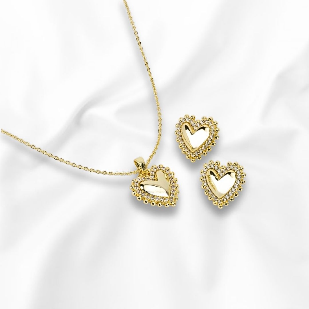 Juego de Cadena Arete y Dije Diseño de Corazón  Medida 45cm de Largo